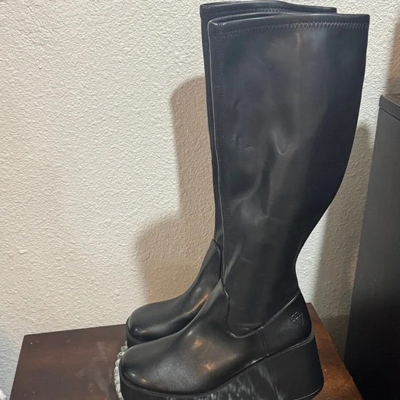 Sleek Black Over the Knee Boots NWOT - Picture 4 of 6